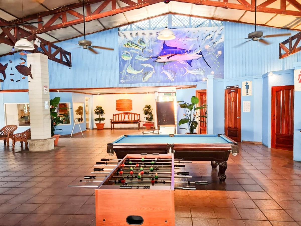 Fish Hook Marina Hotel Голфіто Екстер'єр фото
